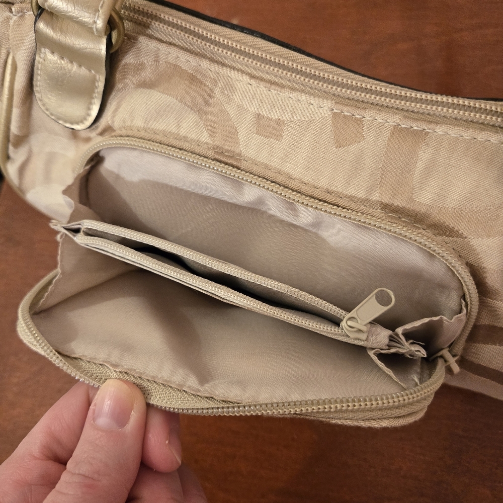 Minicci Vintage Y2K Cream and Gold Shoulder Bag - Picture 7 of 14